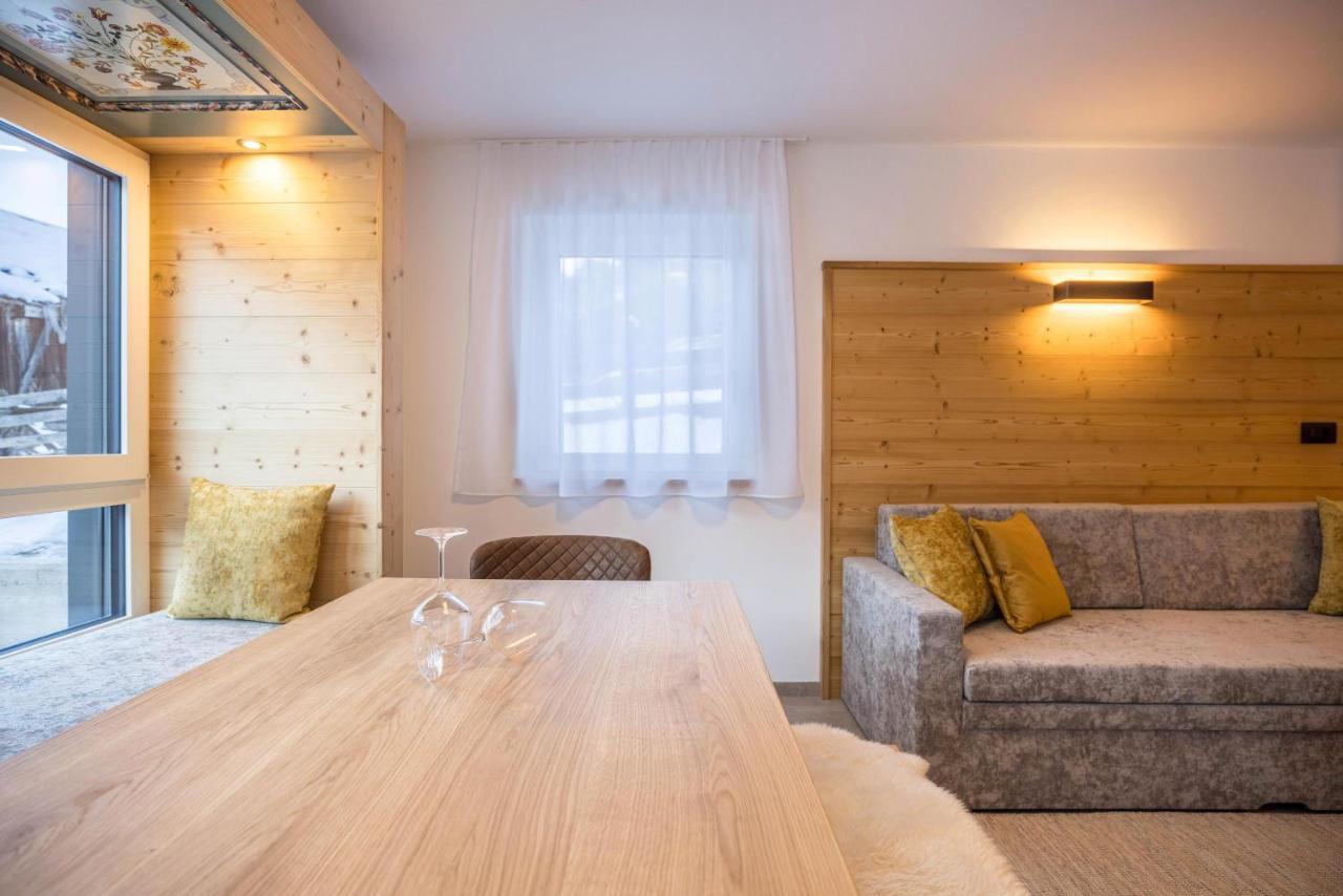 Apartments Armeri Black Dolomites San Vigilio Di Marebbe Eksteriør billede