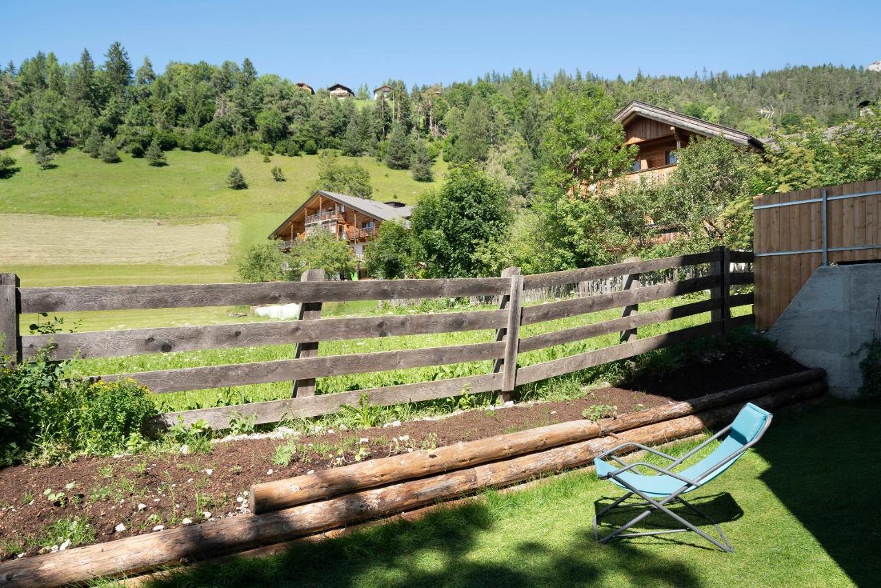 Apartments Armeri Black Dolomites San Vigilio Di Marebbe Eksteriør billede